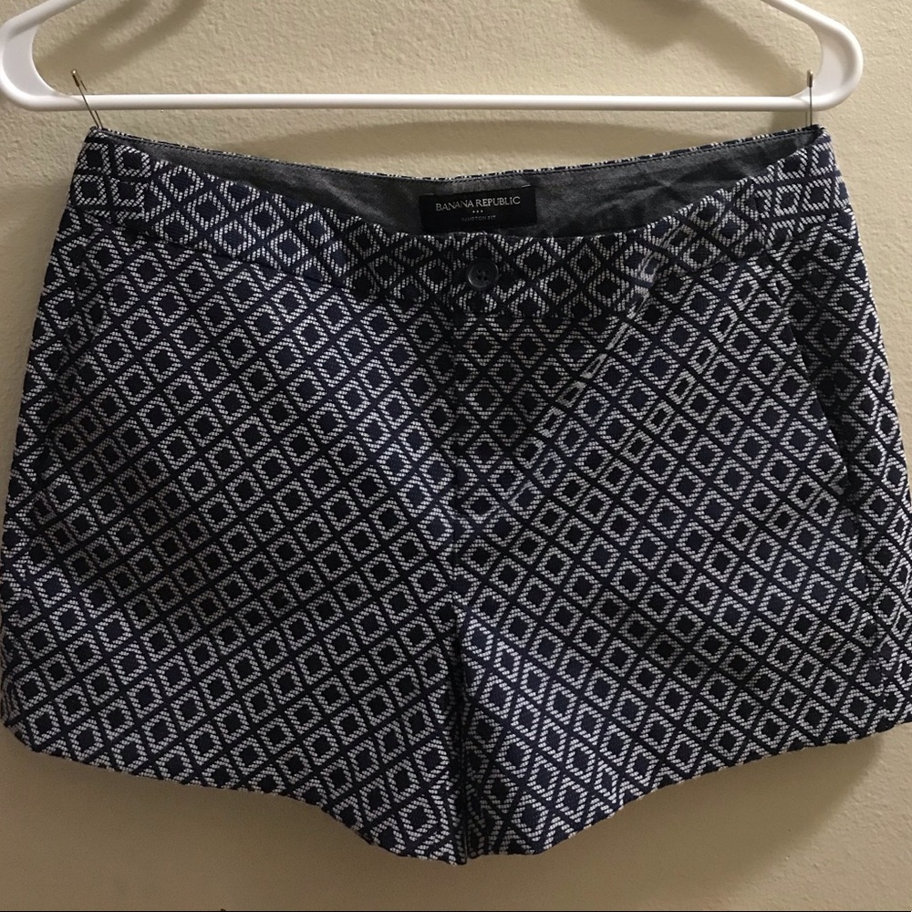 Banana Republic Hampton Fit Shorts